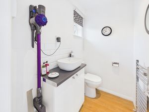 WC- click for photo gallery